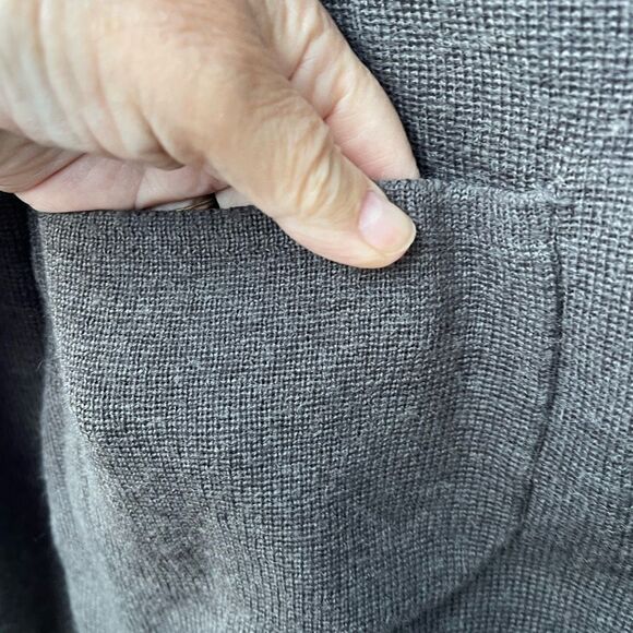 Fenn Wright Manson size Medium sweater cardigan. - Picture 5 of 7